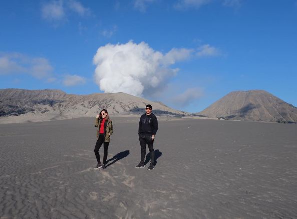 10 Foto bukti Sammy Simorangkir & Viviane ternyata hobi traveling