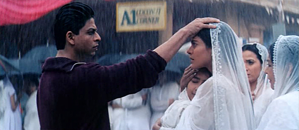 10 Adegan Shah Rukh Khan di film yang bikin penonton banjir air mata