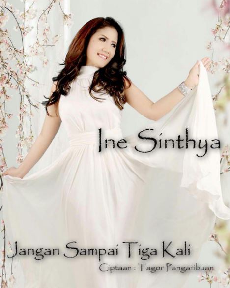 Usia 40-an, ini potret bukti Ine Sinthya 'Manis Manja' tetap awet muda