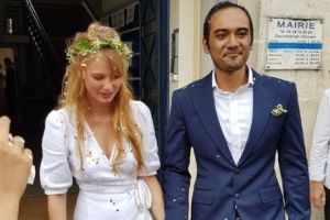 4 Artis ganteng Tanah Air ini menikahi cewek warga negara asing