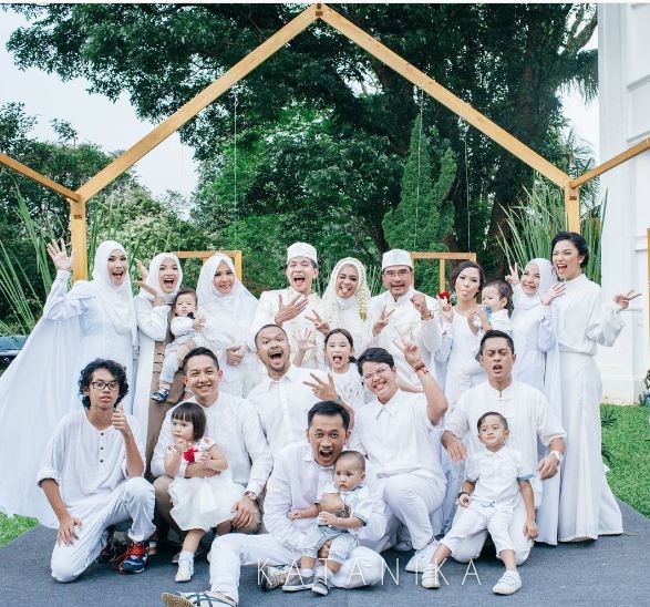 7 Pernikahan ini bikin sesama artis jadi saudara ipar, dunia sempit ya