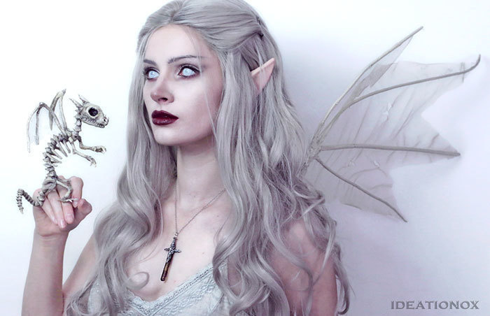 Transformasi cosplayer cewek sempurna tiru berbagai karakter animasi