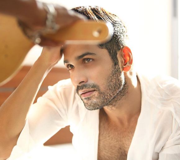 Aktor Uttaran ini mendadak kaya gara-gara sering tampil di Pesbukers