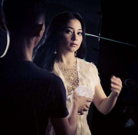 Pertama main film horor, ini 10 foto Nikita Willy di Gasing Tengkorak