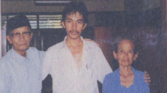 14 Foto masa muda 7 presiden Indonesia bersama keluarga, harmonis