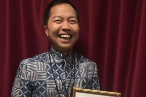 Bikin bangga, Sandhy Sondoro kembali menang ajang musik Internasional