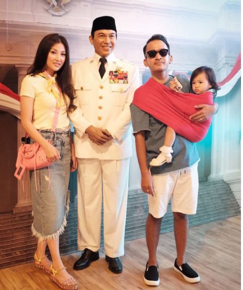 10 Foto ini buktikan Ruben Onsu jago momong anak, suami idaman banget
