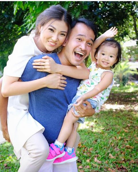10 Foto ini buktikan Ruben Onsu jago momong anak, suami idaman banget