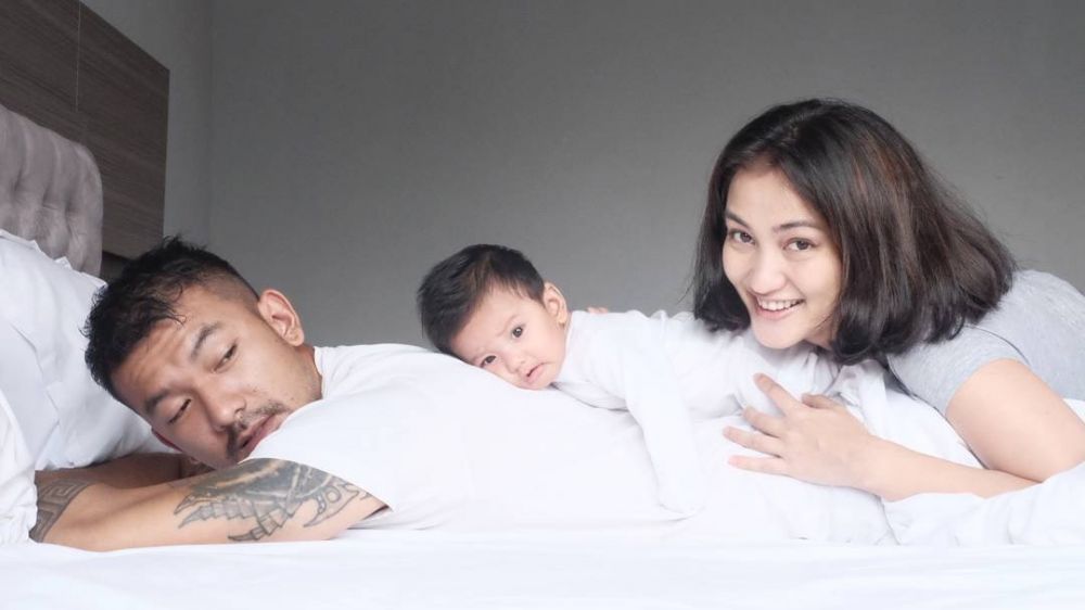 Tinggalkan Jakarta, 6 seleb ini pilih menetap di Pulau Bali