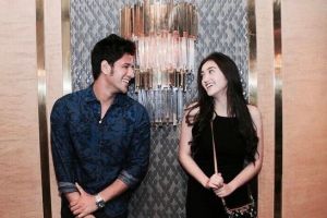 4 Seleb ini tetap setia menemani pasangannya saat tersandung kasus