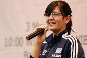 Ratu Tisha, Sekjen wanita pertama PSSI yang kuasai lima bahasa