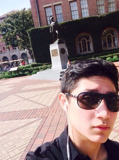 10 Foto bukti Teuku Rassya rupanya hobi traveling bareng ibunda