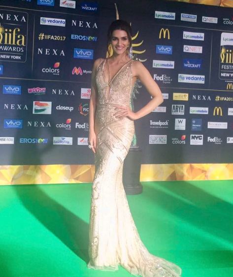 Ini 10 busana terbaik seleb di ajang Oscar-nya Bollywood