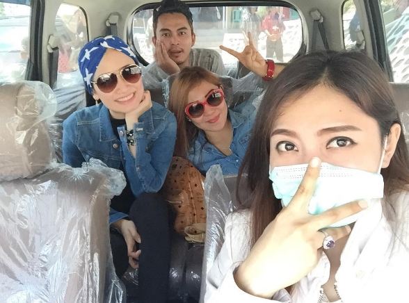 10 Potret kompaknya Trio Macan saat tak di panggung, friendship goals