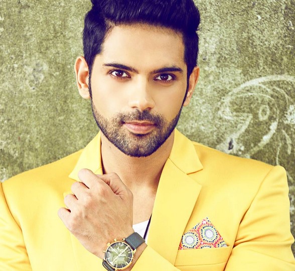 Ankit Bathla, aktor India yang hobi traveling keliling Indonesia