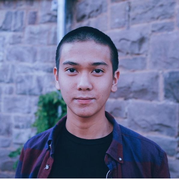 Ini 15 foto transformasi Iqbaal CJR dari boyband sampai jadi 'Dilan'