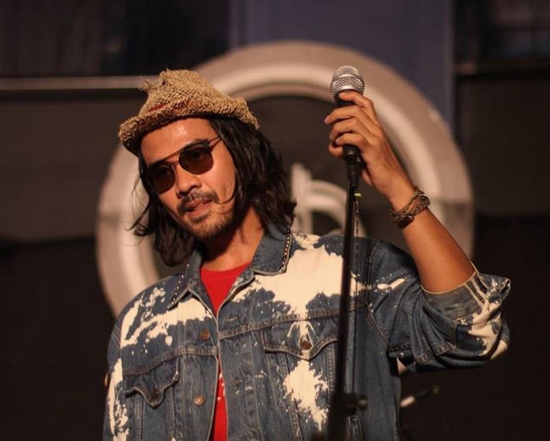 7 Seleb ini bawa bekal sendiri, menu saat syuting ternyata nasi kardus