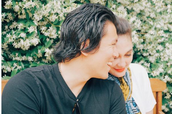 10 Momen romantis Luna Maya dan Reino Barack, jarang terekspos nih