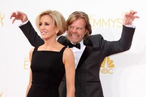 10 Foto seleb Hollywood saat isengin rekan artisnya di karpet merah