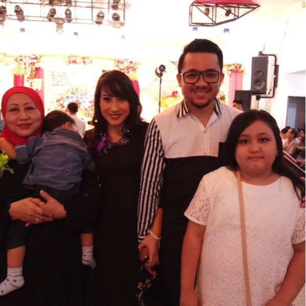 12 Potret harmonisnya Nia dan Adit, pasangan hits dari ajang AFI