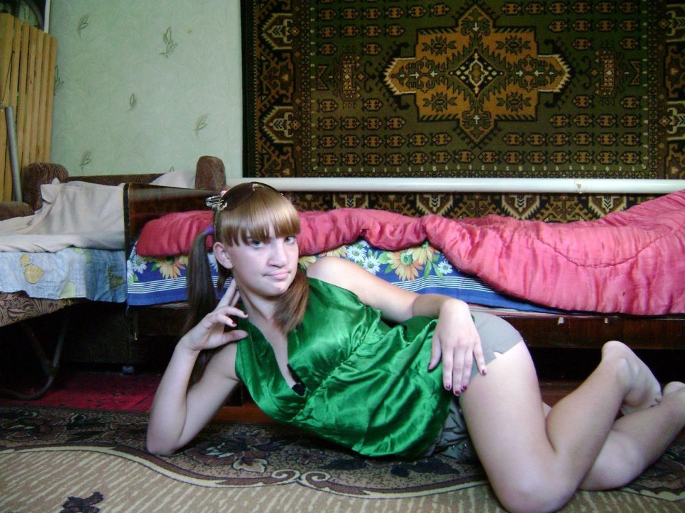 20 Foto profil orang Rusia di situs kencan online, bikin tepuk jidat!