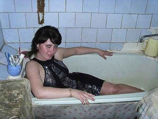 20 Foto profil orang Rusia di situs kencan online, bikin tepuk jidat!