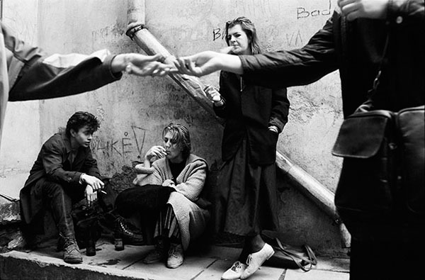 10 Foto langka keseharian anak-anak Punk di Rusia era 80-an, kece abis