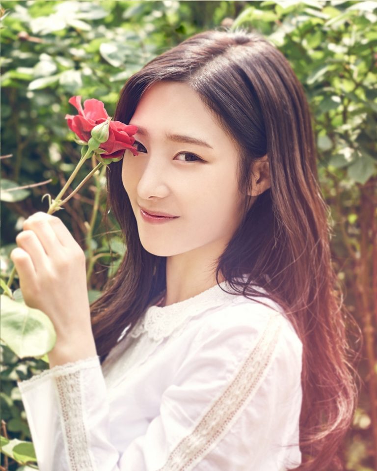 Jung Chae-yeon, personel DIA yang digadang-gadang jadi the next Suzy