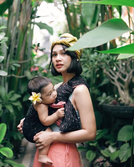 Masih muda, 5 seleb ini tetap tegar meski divonis idap tumor/kanker