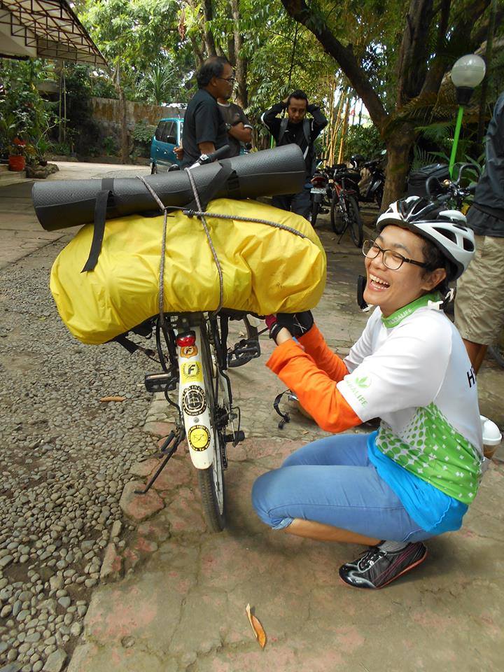 Pernah taklukkan Jogja-Bali, cewek ini siapkan bersepeda lintas negara