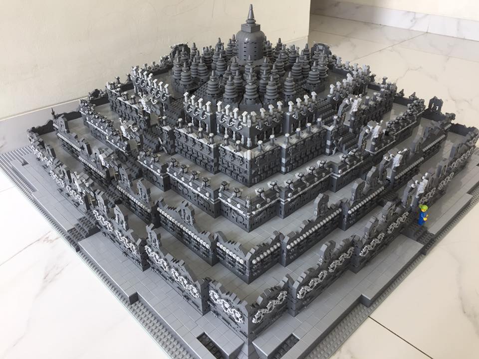 Penampakan Candi Borobudur dibangun pakai Lego, hasilnya menakjubkan!