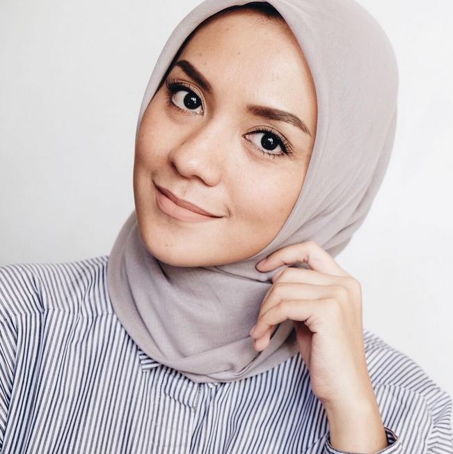 Cerai di usia belia, 10 seleb cantik ini dapat sebutan janda muda