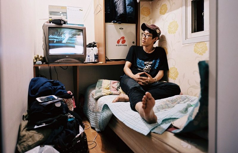 Gemerlap lewat K-Pop, intip sisi lain kehidupan orang miskin di Korea