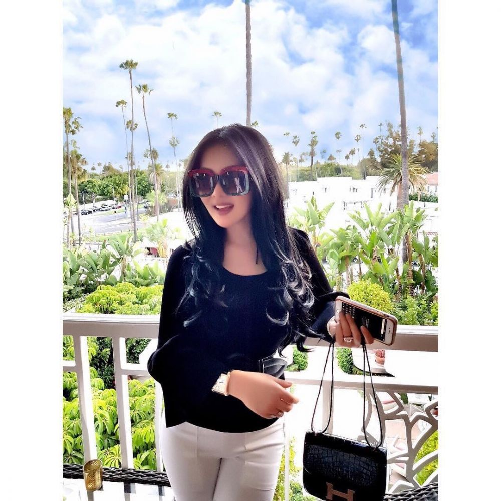 Follower akunnya bejibun, 5 artis top ini dapat penghargaan Instagram