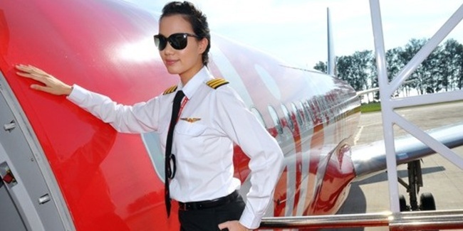 Kecantikannya bikin heboh, pilot ini ternyata kontestan Miss Universe