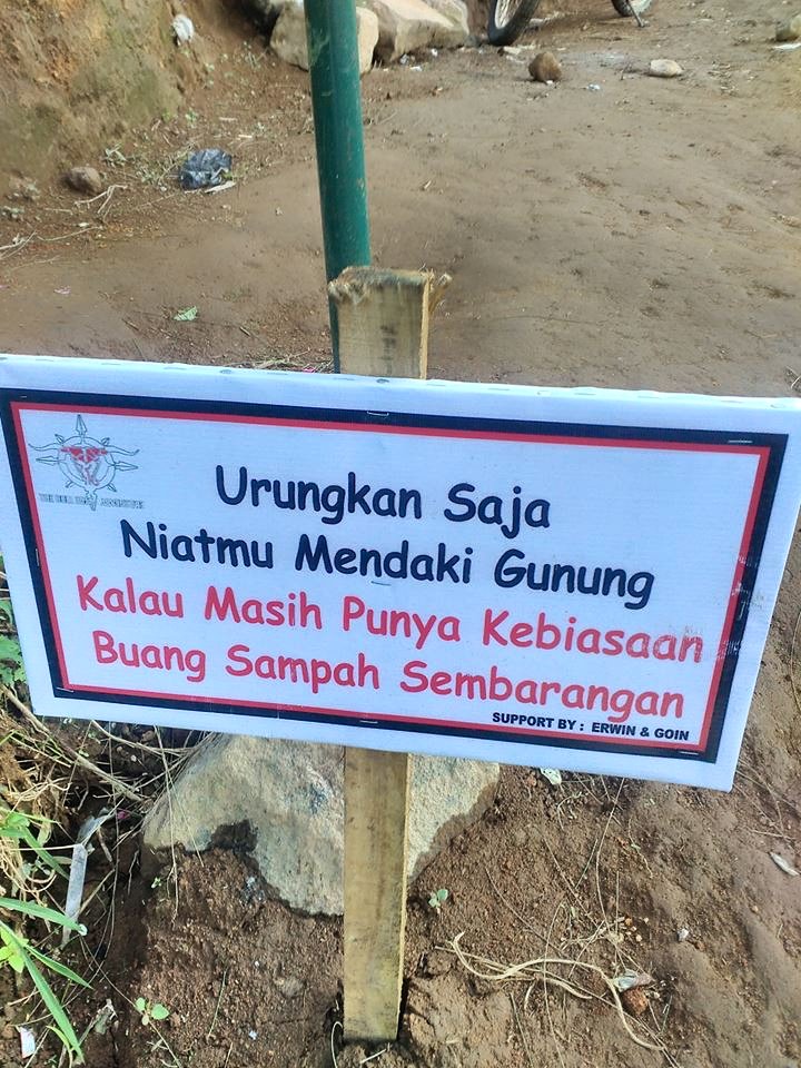 Kasus edelweis dan larangan-larangan penting saat mendaki gunung