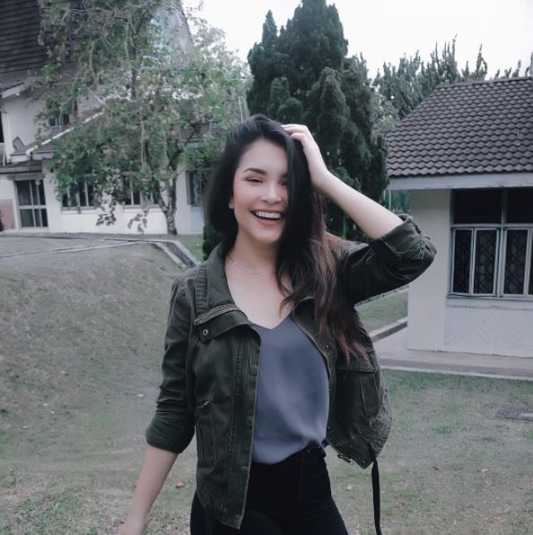 13 Potret cantiknya Chefita, cewek yang disebut bikin Ryuji move on