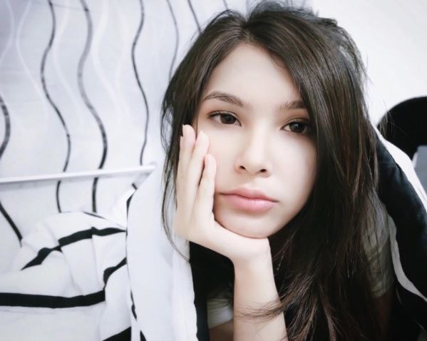 13 Potret cantiknya Chefita, cewek yang disebut bikin Ryuji move on