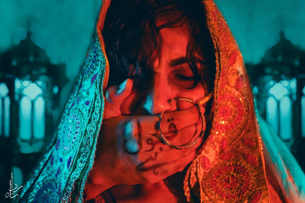 Wanita ini kritik budaya kawin paksa lewat foto, bikin terenyuh 