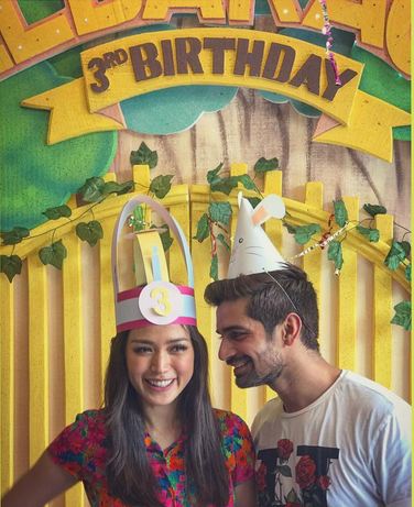 5 Wanita Indonesia ini jatuh ke pelukan aktor India, ada yang cinlok