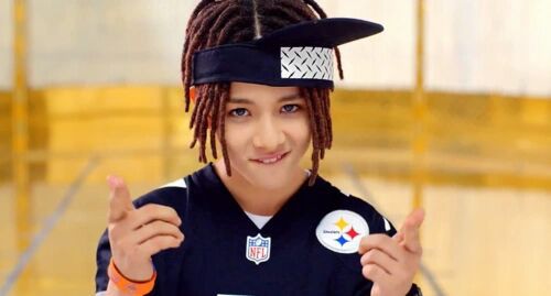 Dikenal rambut lurus, 7 seleb Korea ini pernah tampil gaya gimbal