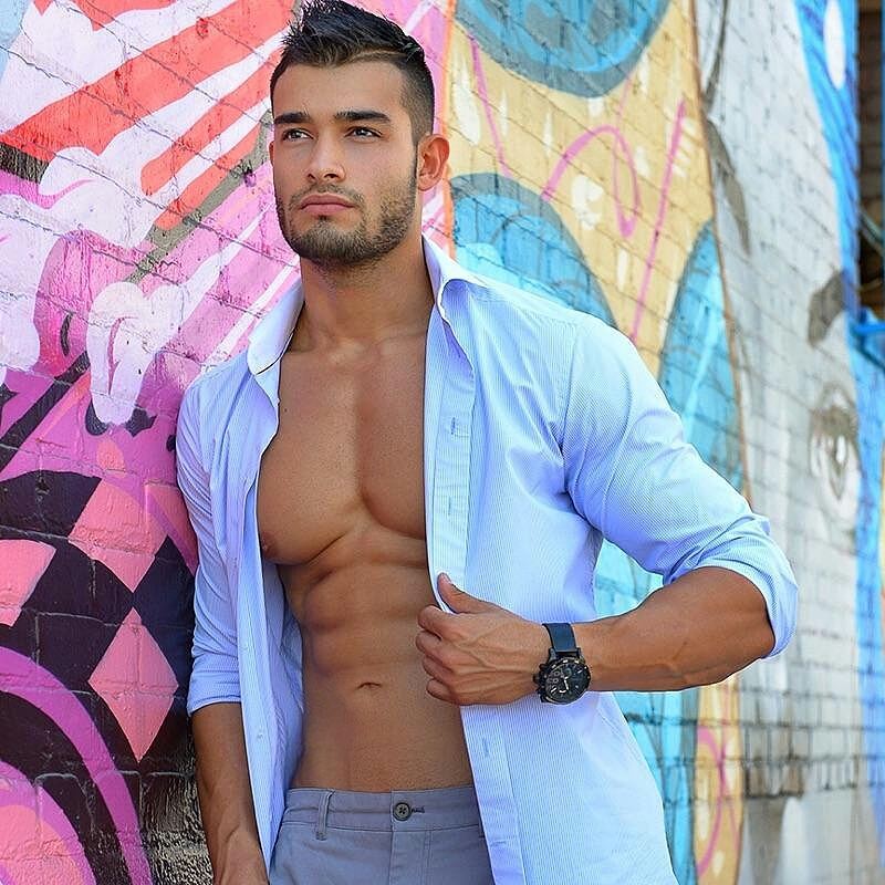 8 Potret Sam Asghari, pria kekar yang taklukkan hati Britney Spears