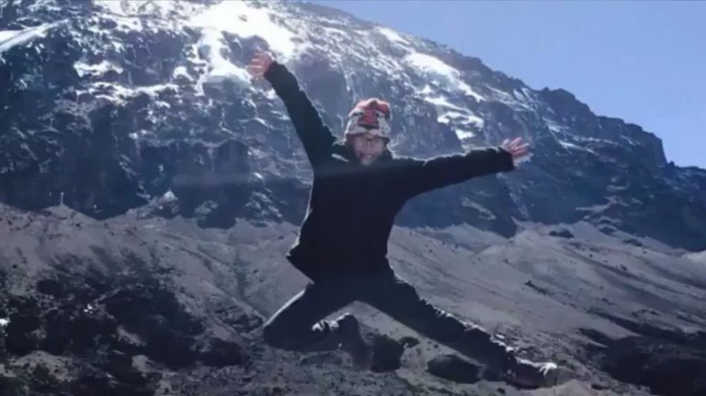 Bocah 8 tahun ini jadi pendaki Kilimanjaro termuda, keren deh!