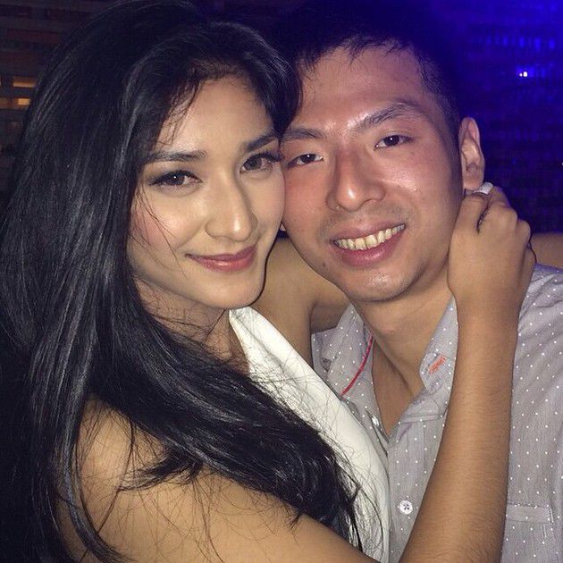 Kisah cinta nestapa 5 seleb Tanah Air, batal nikah jelang hari H