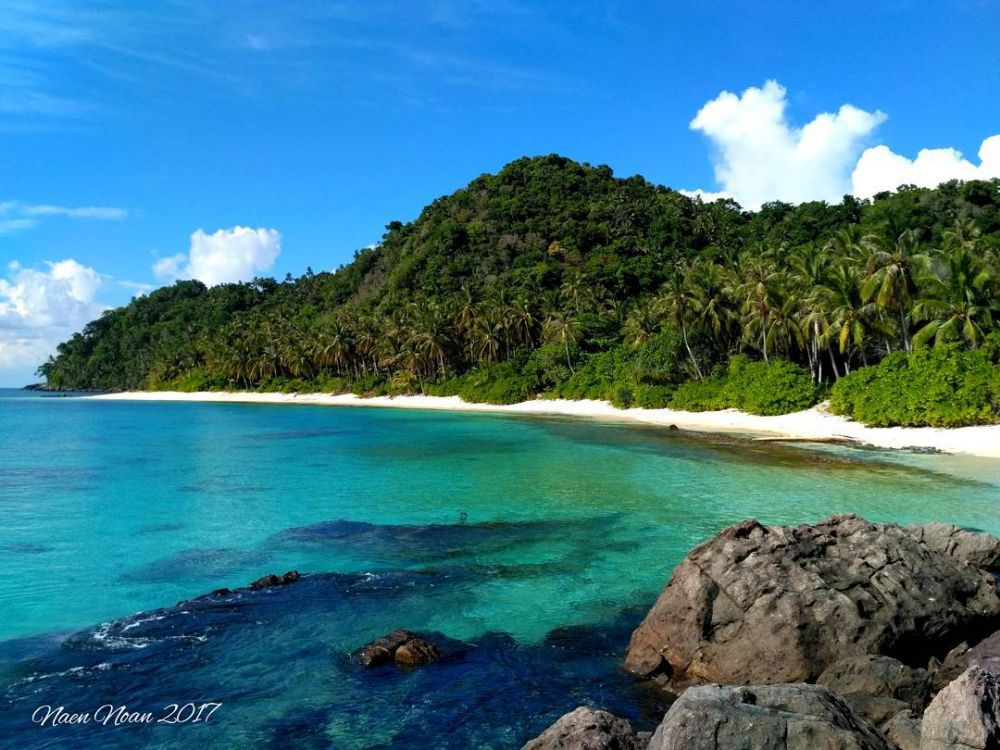 Let's Take A Leave And Visit Natuna Islands!
