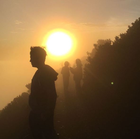 10 Foto Sahrul Gunawan naik gunung setelah tak jadi nikah