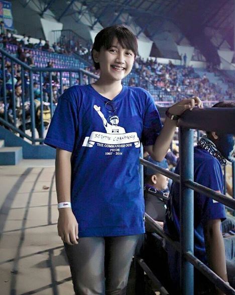 Siapa sangka gadis imut asal Tasikmalaya ini adalah wasit sepak bola