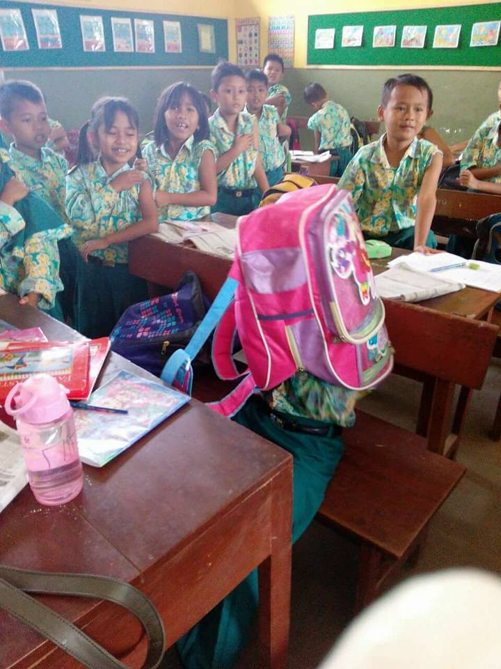 15 Foto ekspresi kocak anak sekolah saat diimunisasi, dijamin ngakak!
