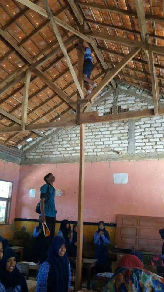 15 Foto ekspresi kocak anak sekolah saat diimunisasi, dijamin ngakak!