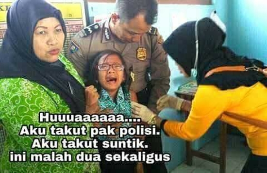 15 Foto ekspresi kocak anak sekolah saat diimunisasi, dijamin ngakak!